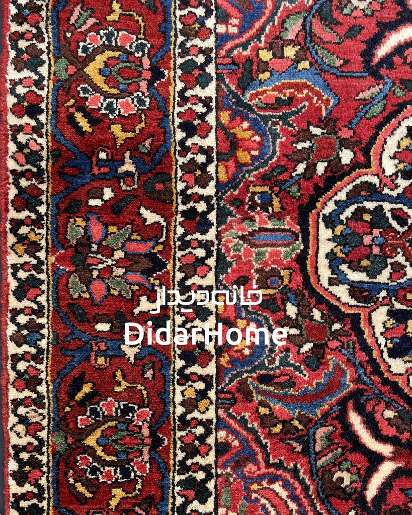 فرش دستباف آنتیک بختیاری طرح ترنجی سه متری