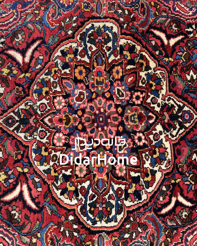 فرش دستباف آنتیک بختیاری طرح ترنجی سه متری