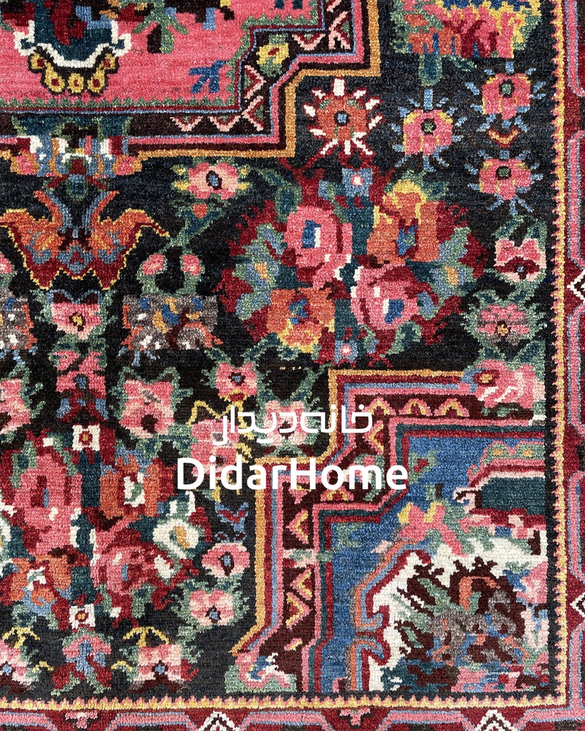 فرش دستباف آنتیک بختیاری طرح ترنجی سه متری