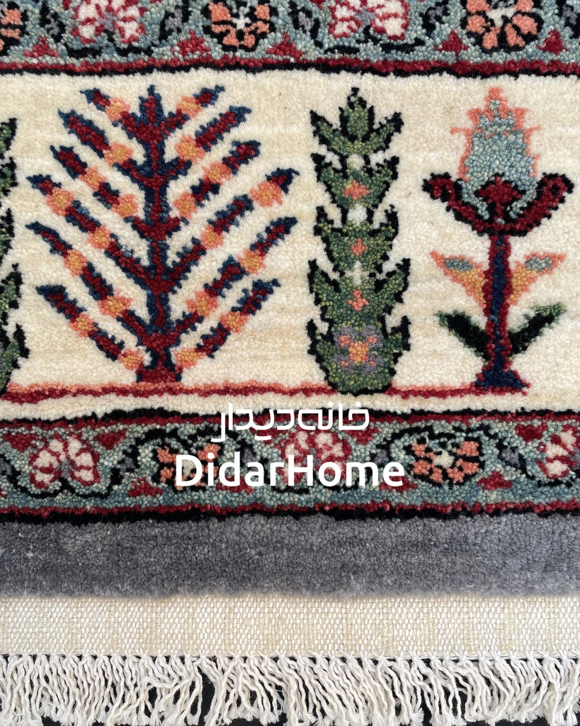 فرش دستباف محل طرح افشان چهار متری