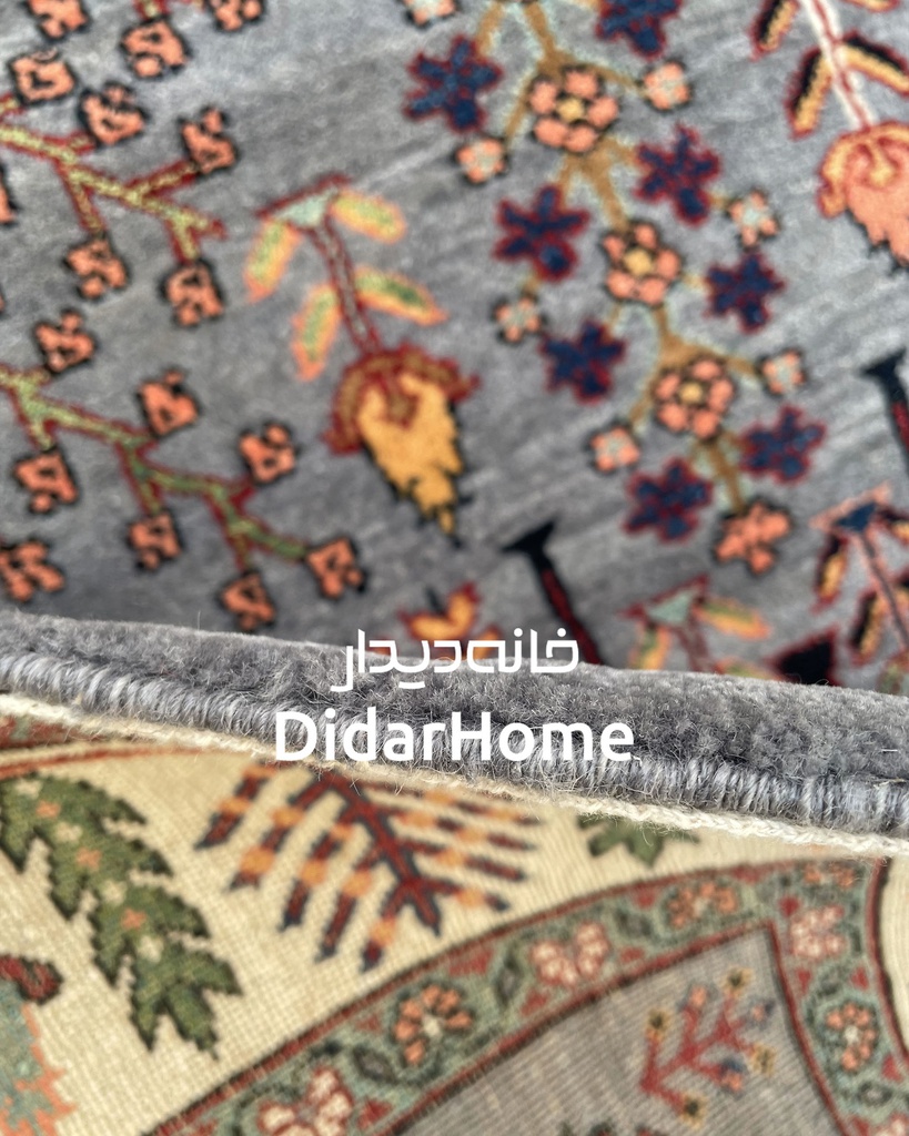 فرش دستباف محل طرح افشان چهار متری