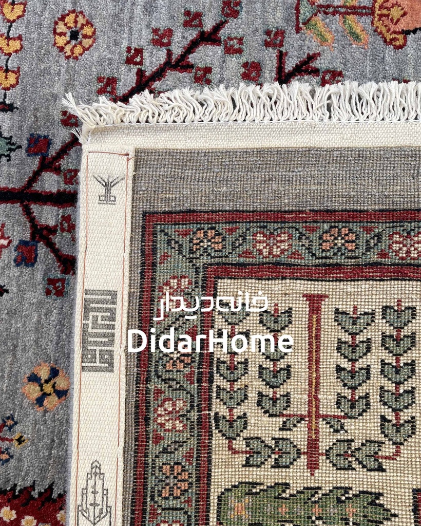 فرش دستباف محل طرح افشان شش متری