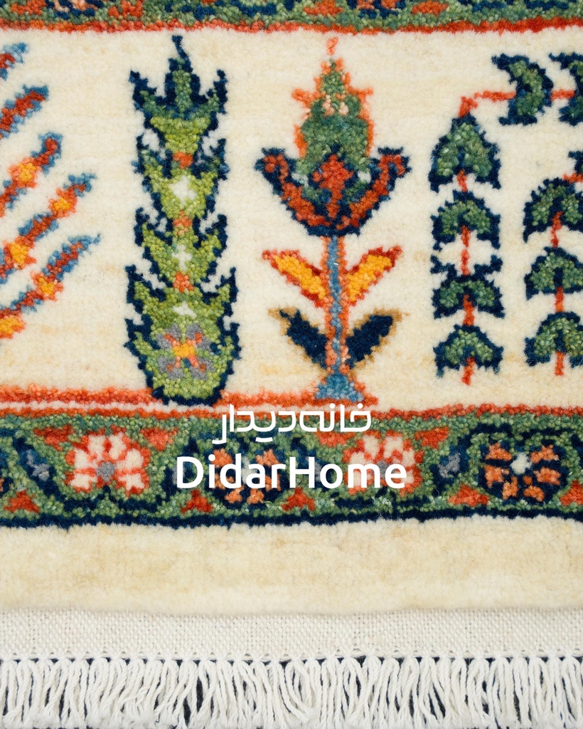 فرش دستباف محل طرح درخت زندگی سه متری