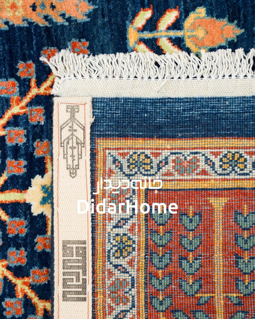 فرش دستباف محل طرح درخت زندگی شش متری