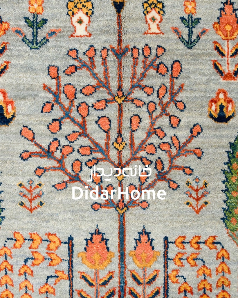 فرش دستباف محل طرح درخت زندگی سه متری