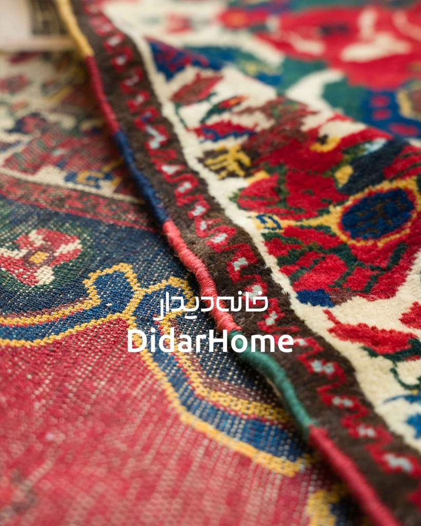 فرش دستباف آنتیک بختیاری طرح ترنجی سه متری