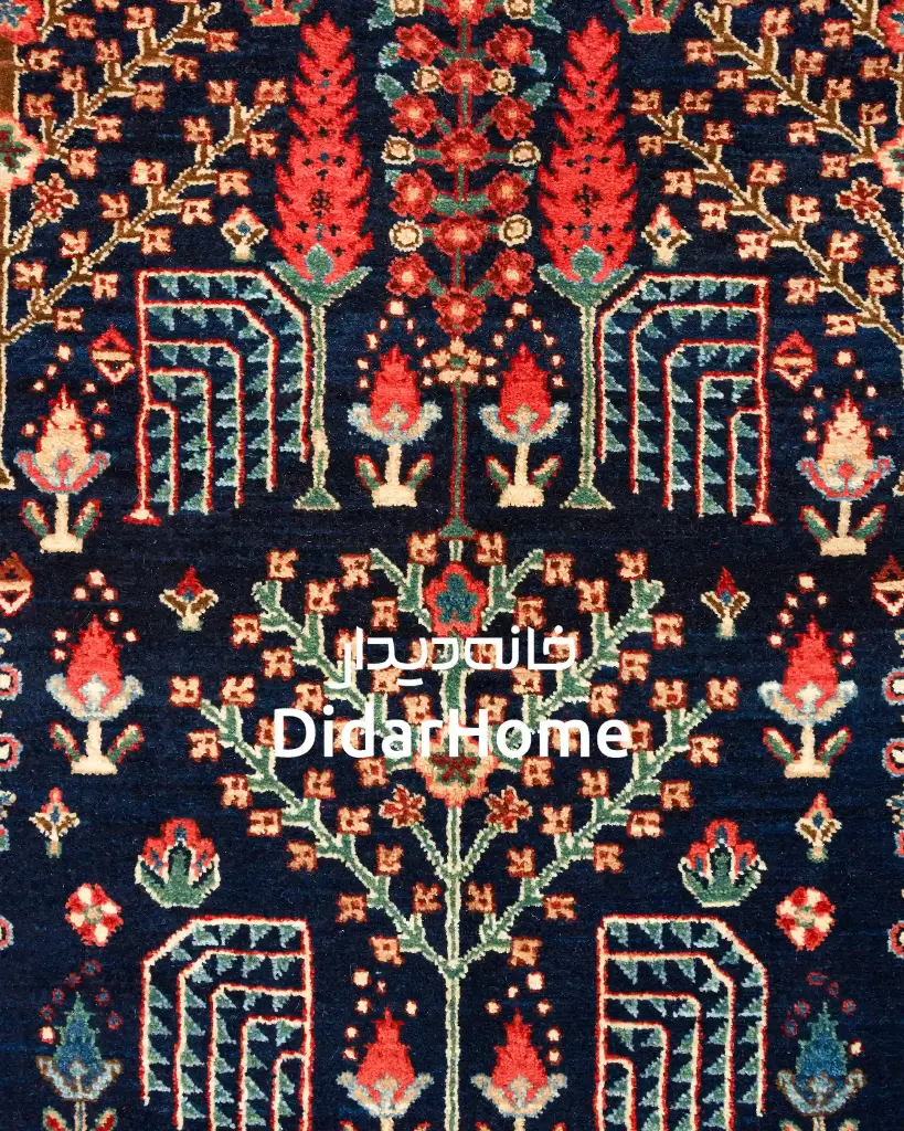 فرش دستباف قشقایی طرح درخت زندگی سه متری