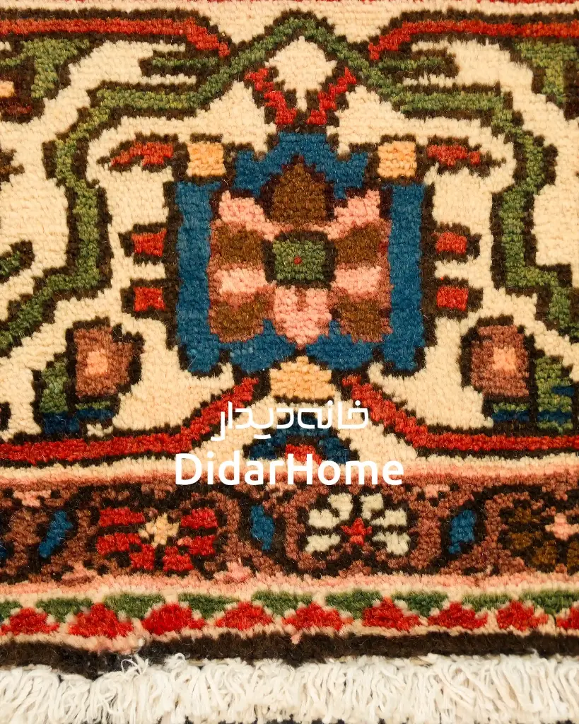 فرش دستباف آنتیک بختیاری طرح خشتی شش متری