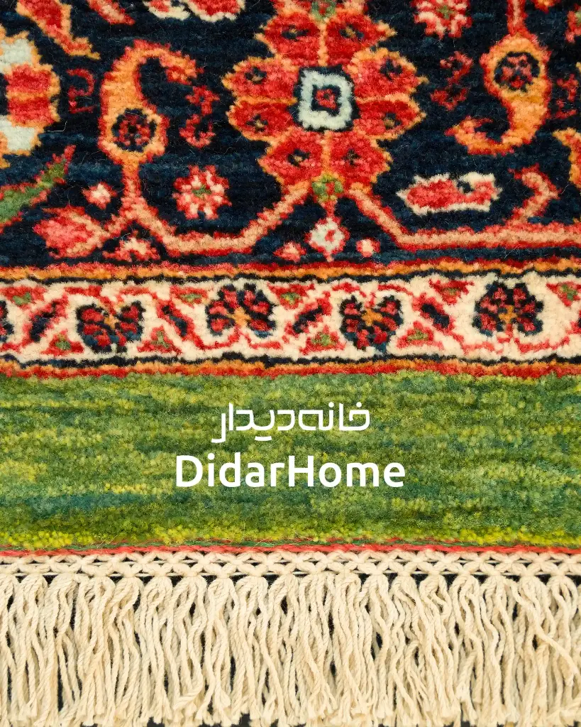 فرش دستباف قشقایی طرح ترنجی ۴/۴۳ متری