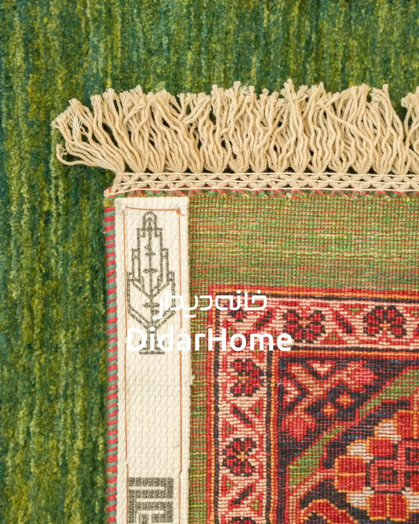 فرش دستباف قشقایی طرح ترنجی ۴/۴۳ متری