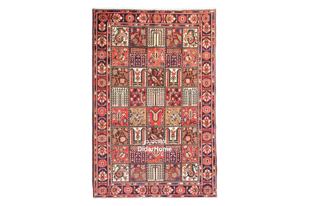 فرش دستباف آنتیک بختیاری طرح خشتی شش متری