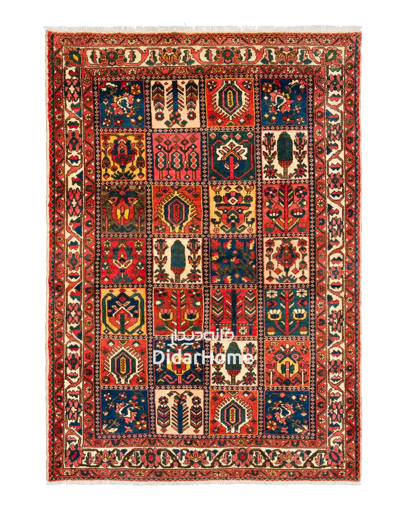 فرش دستباف آنتیک بختیاری طرح خشتی ۳/۳۵ متری